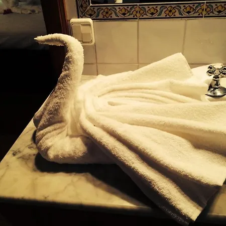 Jardi De Papallones Konukevi 3*