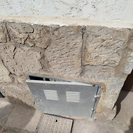 Guest house Jardi De Papallones 3*