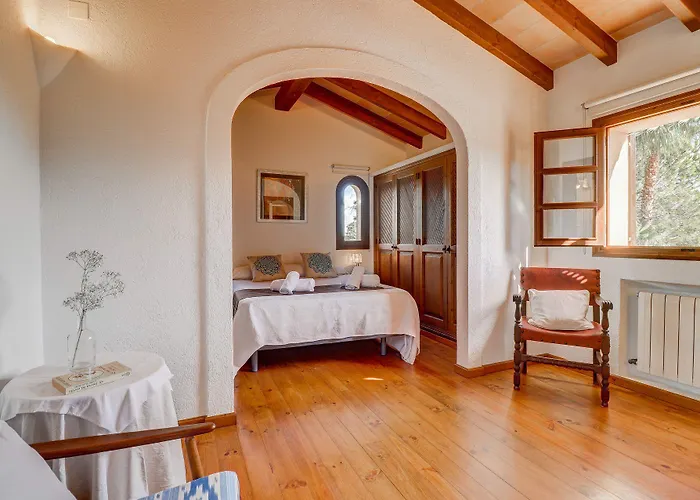 Jardi De Papallones Guest house