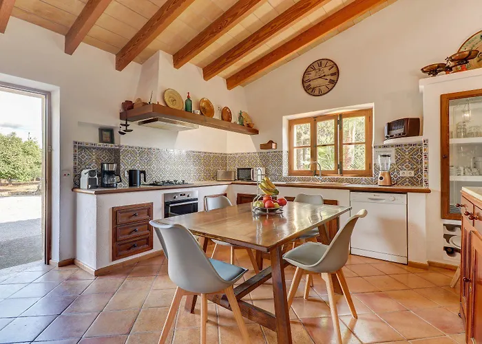 Jardi De Papallones Guest house 3*