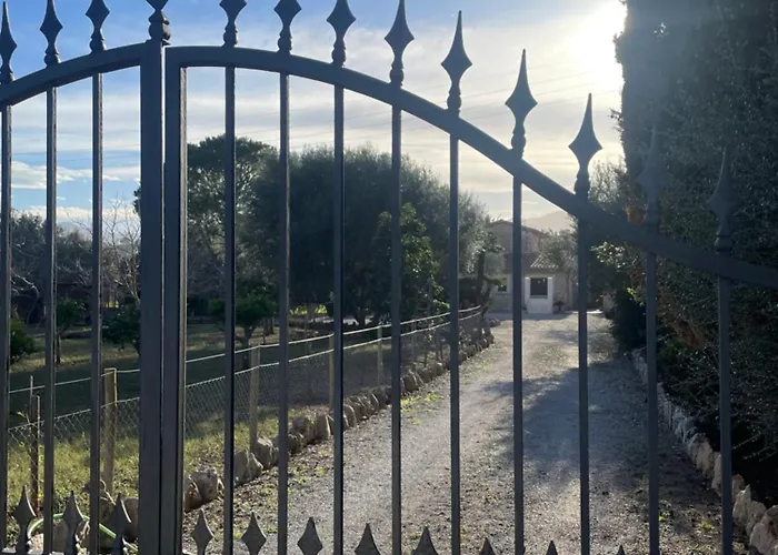 בית הארחה Jardi De Papallones